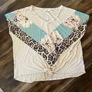 Women’s Tie Front Blouse
